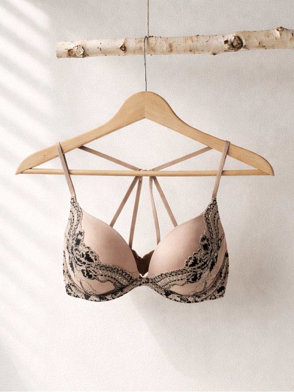 La SENZA Beige and Black Lace Bra | 32E (DD) | Beyond Sexy